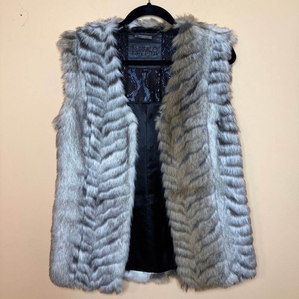 Buffalo David Bitton Faux Fur Jackie Vest Women XS Gray Sleeveless Plush Jacket - Picture 1 of 6